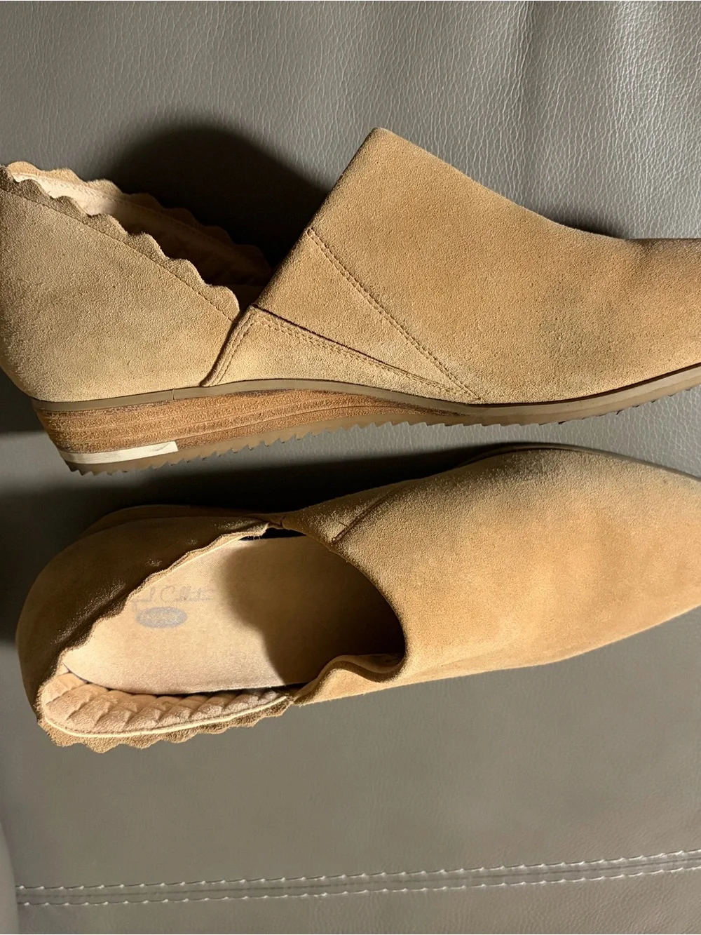 DR. SCHOLL'S WOMEN'S KATY Suede Slip-On Shoe in Tan